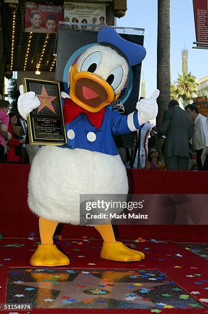 Walt Disney cartoon character Donald Duck is honord with a star on the Hollywood Walk of Fame August 9, 2004 in Los Angeles, California.