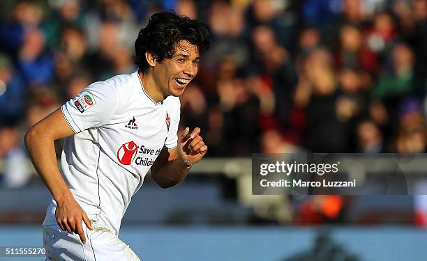 Matias Fernandez of ACF Fiorentina celebrates after scoring the opening goal during the Serie A match between Atalanta BC and ACF Fiorentina at...