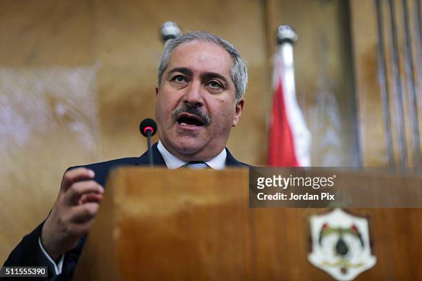 Jordanian Foreign Minister Nasser Judeh speaks during a press conference with Jordanian Foreign Minister Nasser Judeh on February 21, 2016 in Amman,...