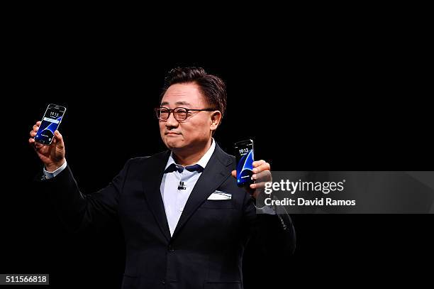 President of Mobile Communications Business of Samsung DJ Koh presents the new Samsung Galaxy S7 and Samsung Galaxy S7 edge on February 21, 2016 in...