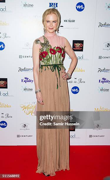 Nicole Kidman arrives for the WhatsOnStage Awards at Prince Of Wales Theatre on February 21, 2016 in London, England.