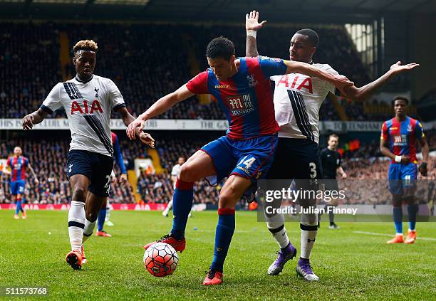 Martin Kelly of Crystal Palace is closed down by Joshua Onomah and Danny Rose of Tottenham Hotspur during the Emirates FA Cup Fifth Round match...