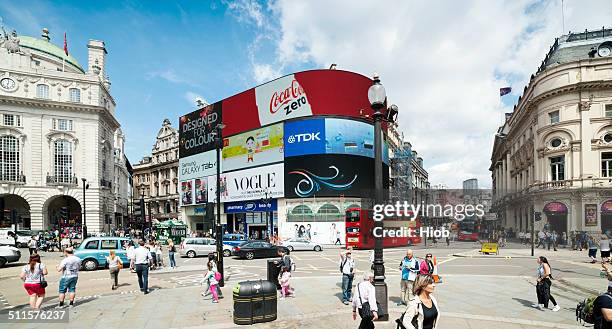 picadilly cirus, london - piccadilly circus city of westminster stockfoto's en -beelden