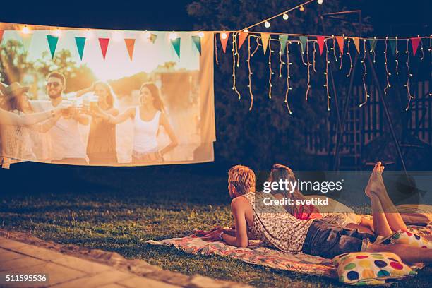 romantic movie night - outside cinema stockfoto's en -beelden