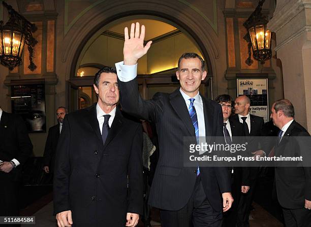 Jose Manuel Soria and King Felipe VI of Spain attend Mobile World Congress Official Dinner Inuguration at The Gran Teatre del Liceu on February 21,...