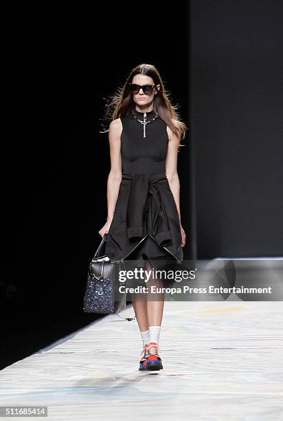 Model walks the runway at the Davidelfin show during the Mercedes-Benz Madrid Fashion Week Autumn/Winter 2016/2017 at Ifema on February 19, 2016 in...