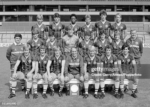 Peter Withe England Football Photos and Premium High Res Pictures ...