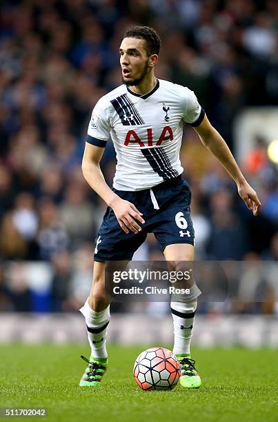 Nabil Bentaleb of Tottenham Hotspur shoots at goal during the Emirates FA Cup Fifth Round match between Tottenham Hotspur and Crystal Palace at White...