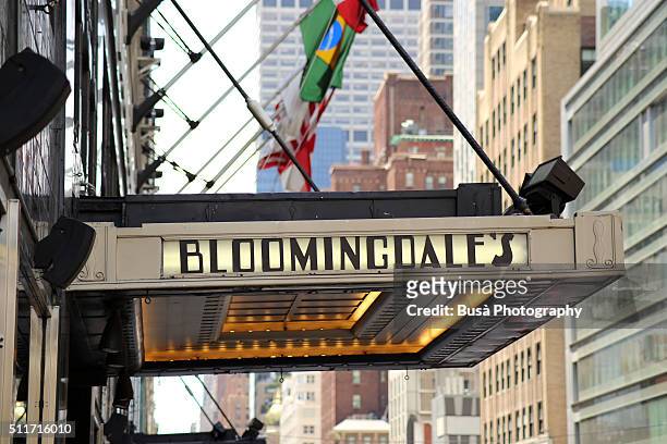 entrance canopy of the original bloomingdale's in midtown manhattan, at 1000 3rd avenue, 59th street and lexington avenue, new york. - bloomingdale's department stockfoto's en -beelden