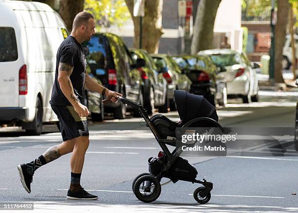 Commando Steve Steve Commando Willis Sighting Photos et images de collection - Getty ...
