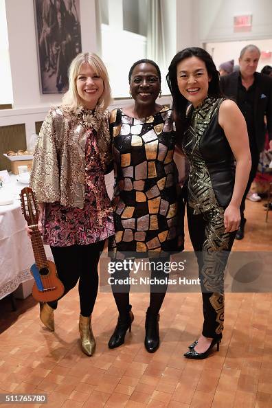 Basig Singer Singer-songwriter Basia Bulat, Singer Sharon Jones and Harpist... News ...