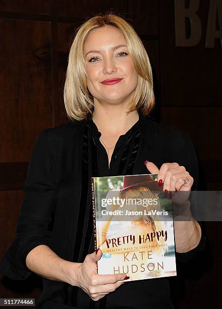 Actress Kate Hudson signs copies of "Pretty Happy: Healthy Ways To Love Your Body" at Barnes & Noble at The Grove on February 22, 2016 in Los...