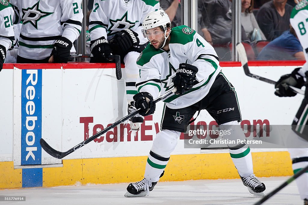 Dallas Stars v Arizona Coyotes