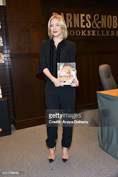 Kate Hudson signs copies of 'Pretty Happy: Healthy Ways To Love Your Body' at Barnes & Noble at The Grove on February 22, 2016 in Los Angeles,...