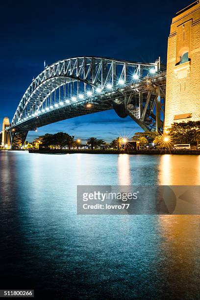 sydney harbour bridge at night - sydney harbour bridge stock pictures, royalty-free photos & images