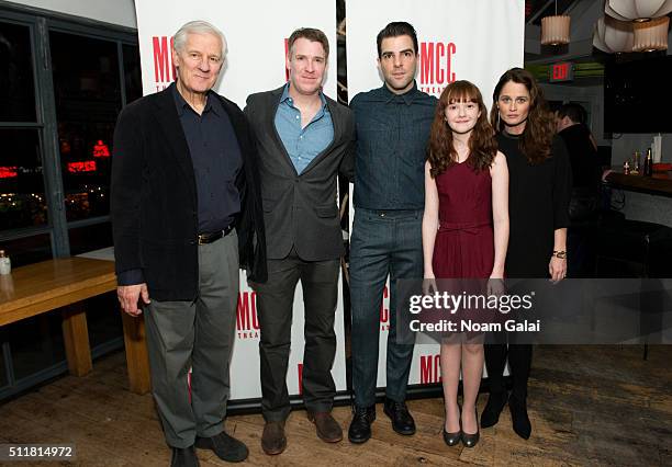 Jon Devries Jon Devries Photos and Premium High Res Pictures - Getty Images