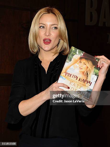 Actress Kate Hudson signs copies of "Pretty Happy: Healthy Ways To Love Your Body" at Barnes & Noble at The Grove on February 22, 2016 in Los...