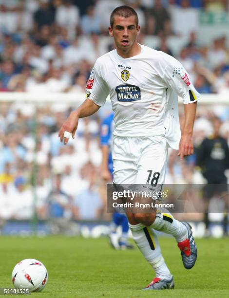 Simon Walton of Leeds United in action during the Coca Cola Championship match between Leeds United and Derby County at Elland Road on August 7, 2004...