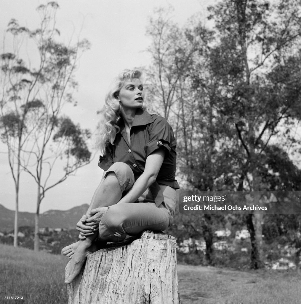 Actress Irish McCalla poses at home in Los Angeles,CA.\ News Photo ...