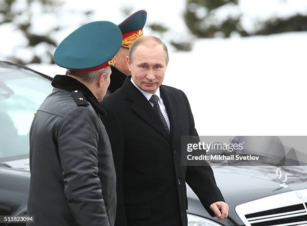 Russian President Vladimir Putin attends a wreath laying ceremony at the Unknown Soldier Tomb in front of the Kremlin on February 23, 2016 in Moscow,...