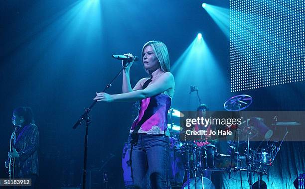 Singer Dido performs on stage during the first of three London gigs at the Carling Academy Brixton on August 17, 2004 in London, England. The...