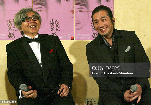 Director Yoji Yamada and actor Hiroyuki Sanada attend a press conference after the 76th Annual Academy Awards on February 29, 2004 in Los Angeles,...