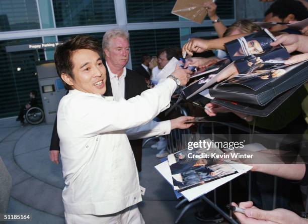 Jet Li 2004 Jet Li 2004 Photos and Premium High Res Pictures - Getty Images