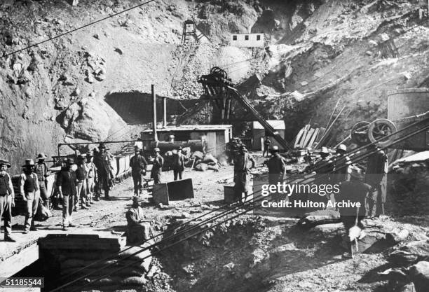 The Central Company's shaft at the Kimberley diamond mine in South Africa, 1888.