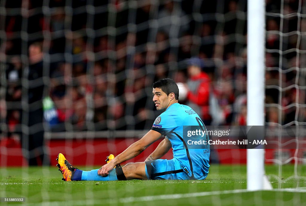 Arsenal FC v FC Barcelona - UEFA Champions League Round of 16: First Leg