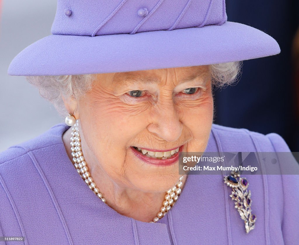 The Queen Visits The Crossrail Station Site At Bond Street