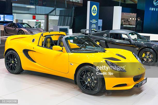 lotus elise sport 220 sports car - lotus brand name stock pictures, royalty-free photos & images