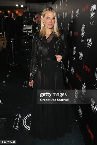 Model Molly Sims attends Vanity Fair and FIAT Young Hollywood Celebration at Chateau Marmont on February 23, 2016 in Los Angeles, California.