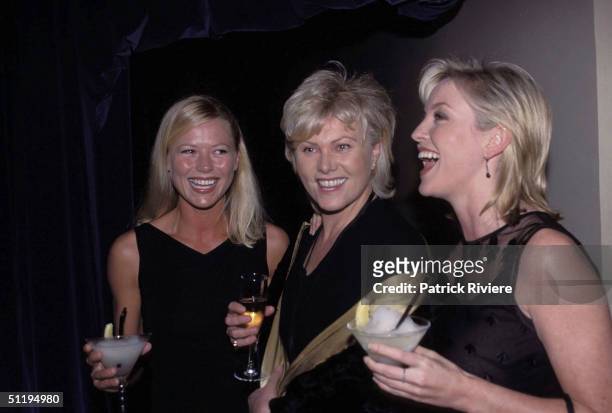 Presenter Jo Beth Taylor with Deborah Lee-Furness and Rebecca Gibney at a Club Sinatra presentation from Showtime Encore in Sydney. .