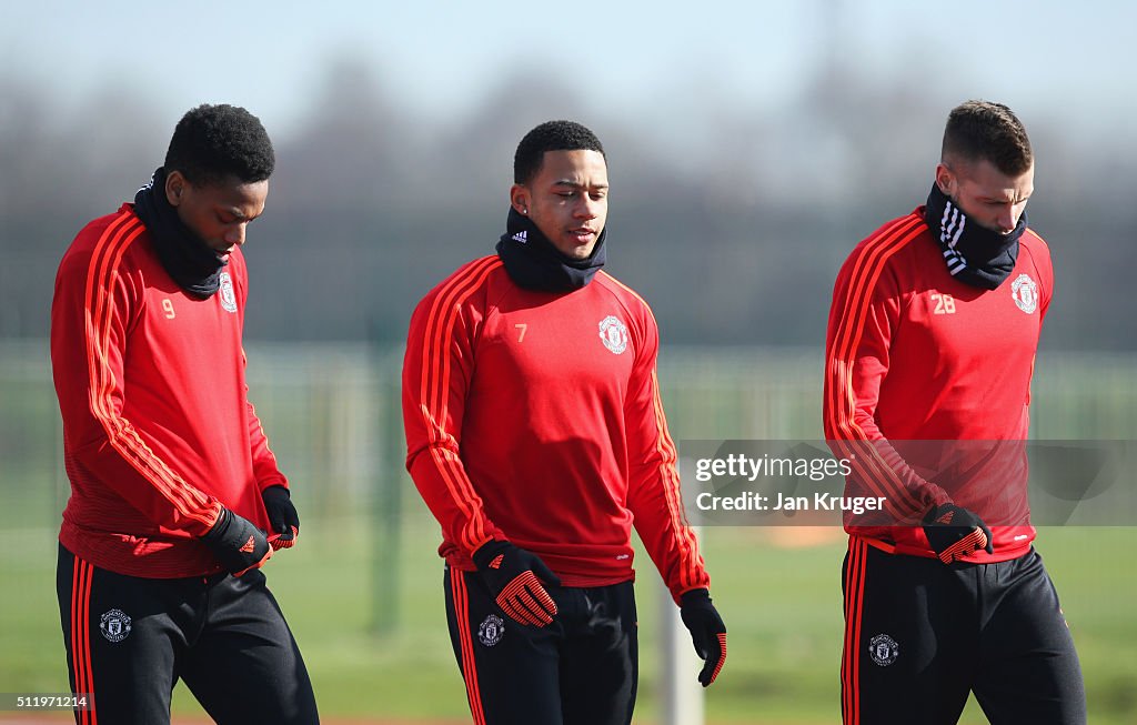 Manchester United Training Session & Press Conference