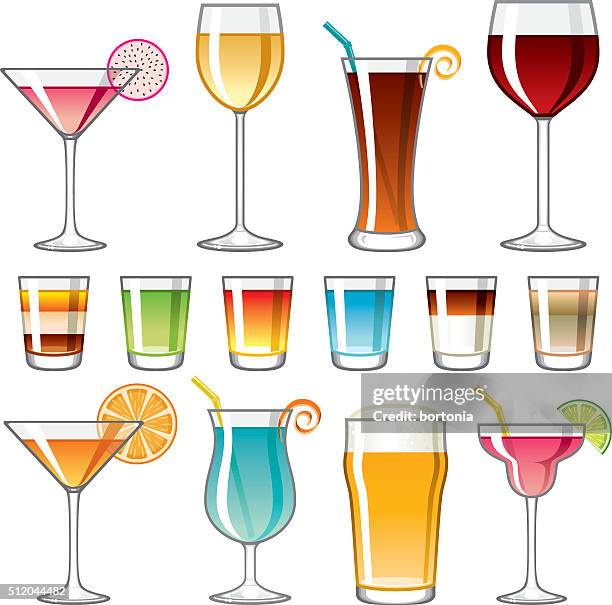 ilustraciones, imágenes clip art, dibujos animados e iconos de stock de alcohol bebidas conjunto de iconos - shot glass