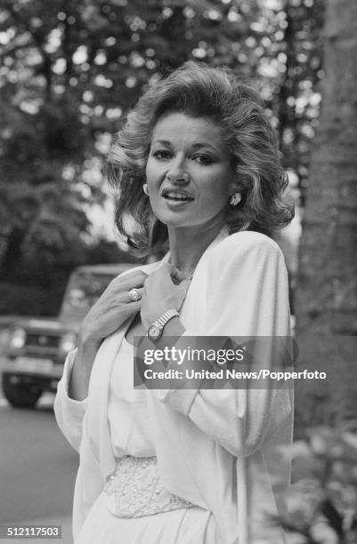 English actress Stephanie Beacham in London on 30th May 1986.