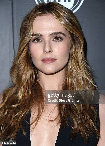 Zoey Deutch arrives at the Vanity Fair And FIAT Toast To "Young Hollywood" at Chateau Marmont on February 23, 2016 in Los Angeles, California.