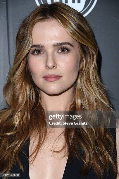 Zoey Deutch arrives at the Vanity Fair And FIAT Toast To "Young Hollywood" at Chateau Marmont on February 23, 2016 in Los Angeles, California.