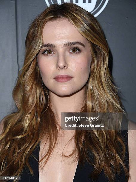 Zoey Deutch arrives at the Vanity Fair And FIAT Toast To "Young Hollywood" at Chateau Marmont on February 23, 2016 in Los Angeles, California.