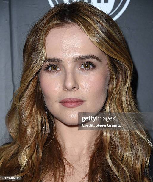 Zoey Deutch arrives at the Vanity Fair And FIAT Toast To "Young Hollywood" at Chateau Marmont on February 23, 2016 in Los Angeles, California.