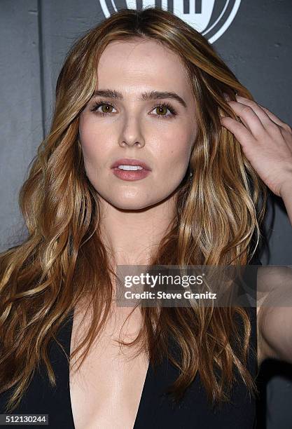 Zoey Deutch arrives at the Vanity Fair And FIAT Toast To "Young Hollywood" at Chateau Marmont on February 23, 2016 in Los Angeles, California.