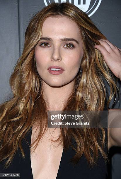 Zoey Deutch arrives at the Vanity Fair And FIAT Toast To "Young Hollywood" at Chateau Marmont on February 23, 2016 in Los Angeles, California.