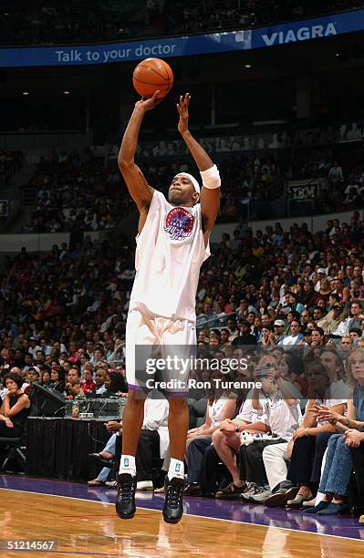 Vince Carter of the Toronto Raptors shoots during the Vince Carter All Star Charity Game at the Air Canada Centre in Toronto, Canada on July 30, 2004...