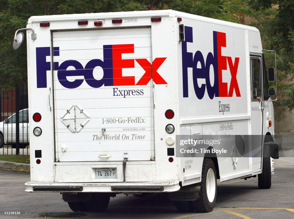 FedEx Raises 2005 Profit Forecast