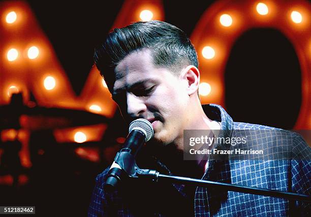 Recording artist Charlie Puth performs onstage during Global Green USA's 13th annual pre-Oscar party at Mr. C Beverly Hills on February 24, 2016 in...