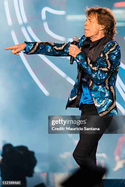 Mick Jagger of the band Rolling Stones performs live on stage at Morumbi Stadium on February 24, 2016 in Sao Paulo, Brazil.