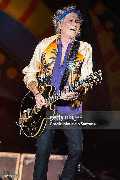Keith Richards of the band Rolling Stones performs live on stage at Morumbi Stadium on February 24, 2016 in Sao Paulo, Brazil.
