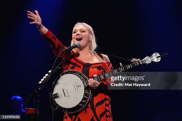 Elle King performs on stage during the Vance Joy "Fire and Flood" tour at Paramount Theatre on February 24, 2016 in Seattle, Washington.