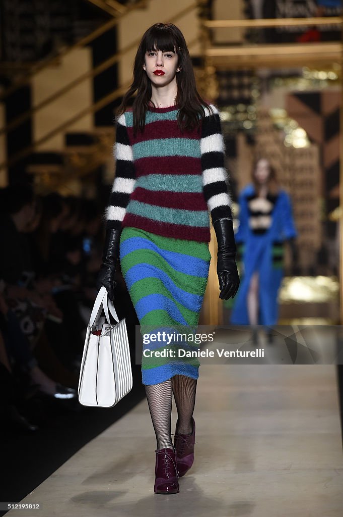 Max Mara - Runway - Milan Fashion Week FW16
