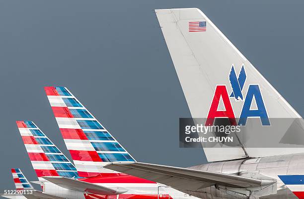 american airlines past and present - american airlines bildbanksfoton och bilder